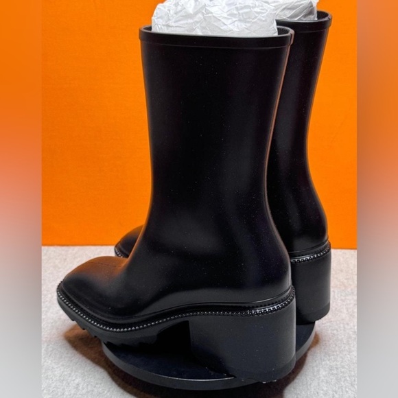 INC rubber boots, sz 9, black, 2 and 3/4" block heel, half calf!​ - Picture 13 of 13